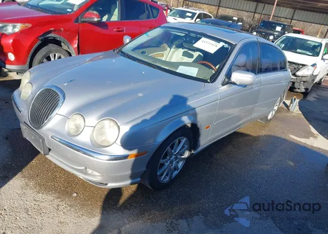 2001 Jaguar S-Type 3.0L V6 z USA, uszkodzony, nr VIN SAJDA01N61FM02453